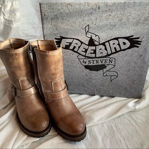 Freebird by Steven, Carlito, Taupe, Size 8, Almost New